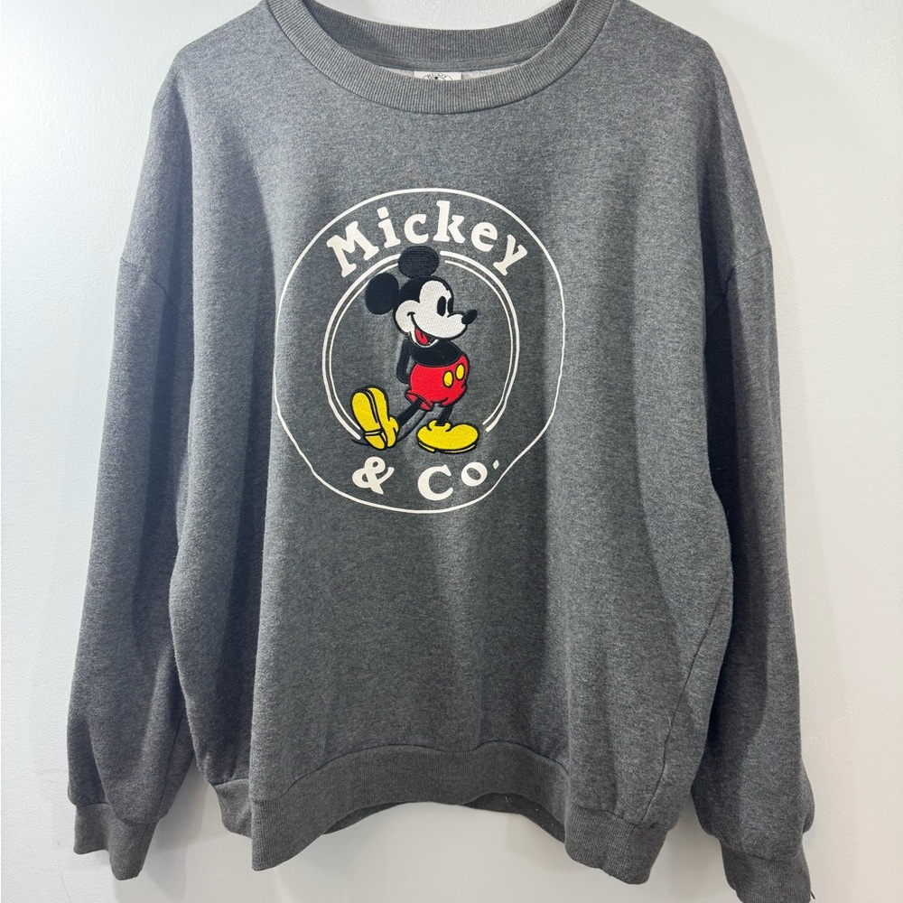 Disney Gray Mickey Mouse Crewneck Sweater Size‎ XL